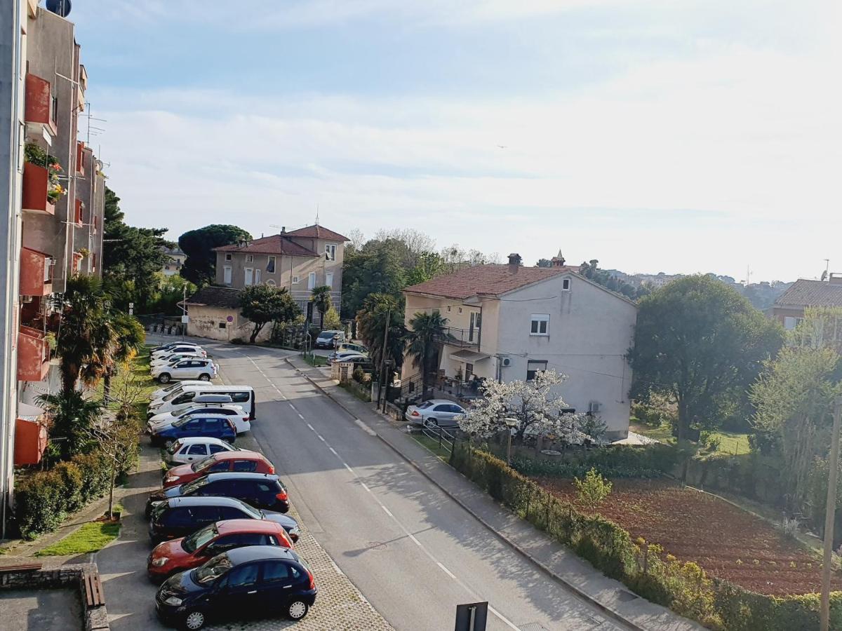 Apartment Gracijela Porec Exterior photo